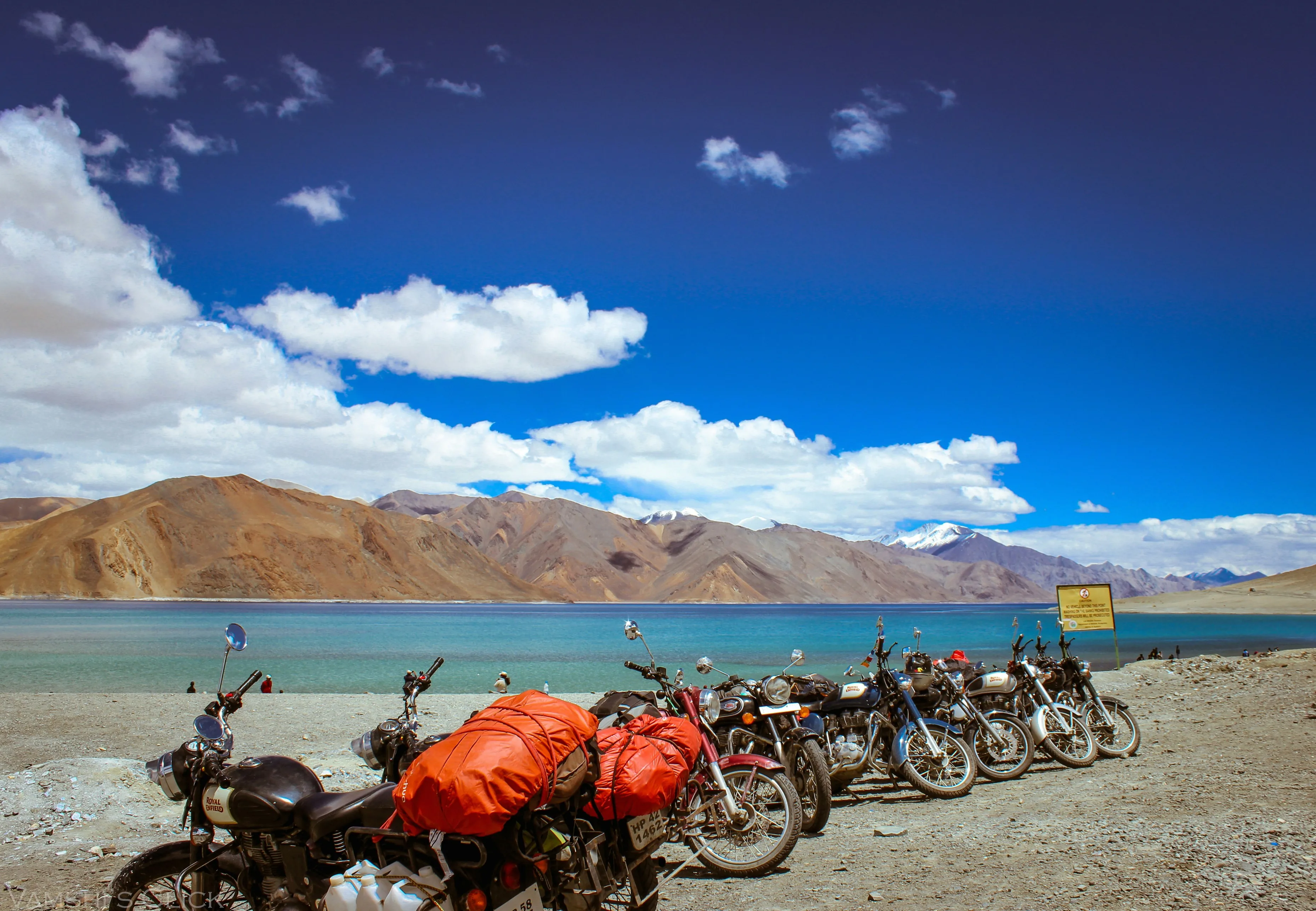 Ladakh highway scenery for a bike trip